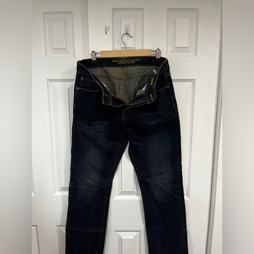 American Eagle Slim-Straight 34x34 Jeans. In great condition. No stains or marks